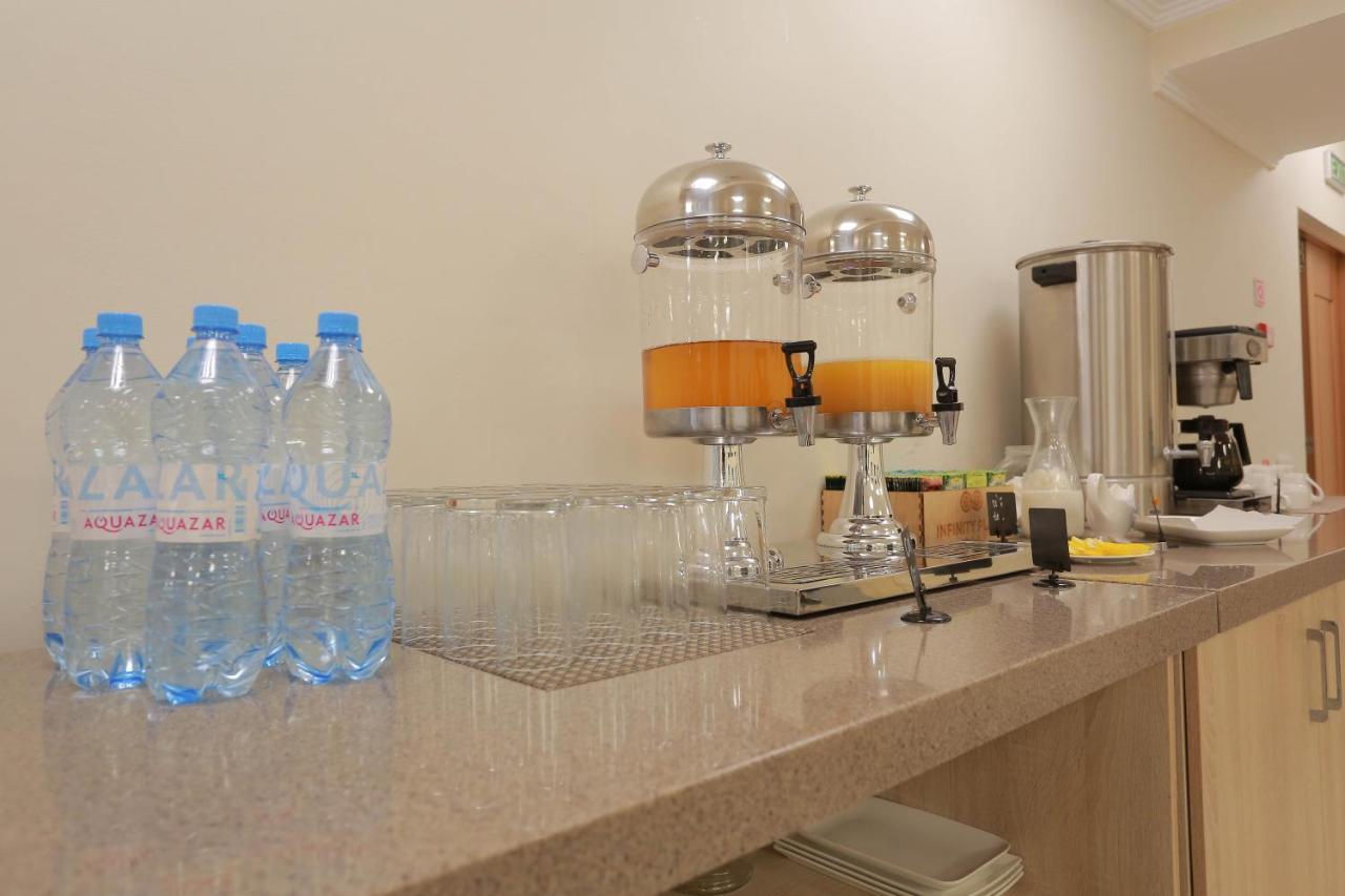 Infinity Plaza Block 1 Otel Atyraū Dış mekan fotoğraf