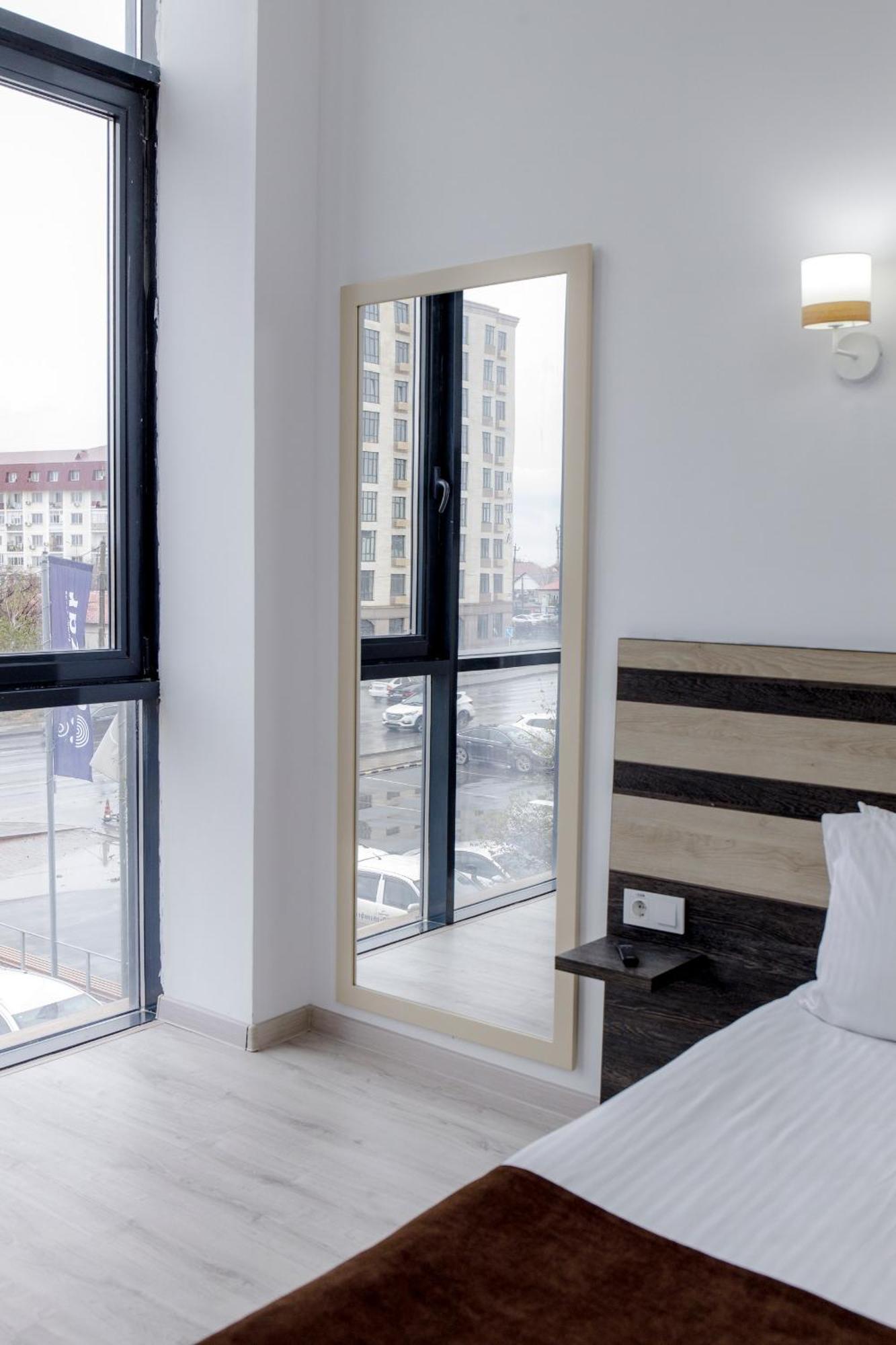 Infinity Plaza Block 1 Otel Atyraū Dış mekan fotoğraf