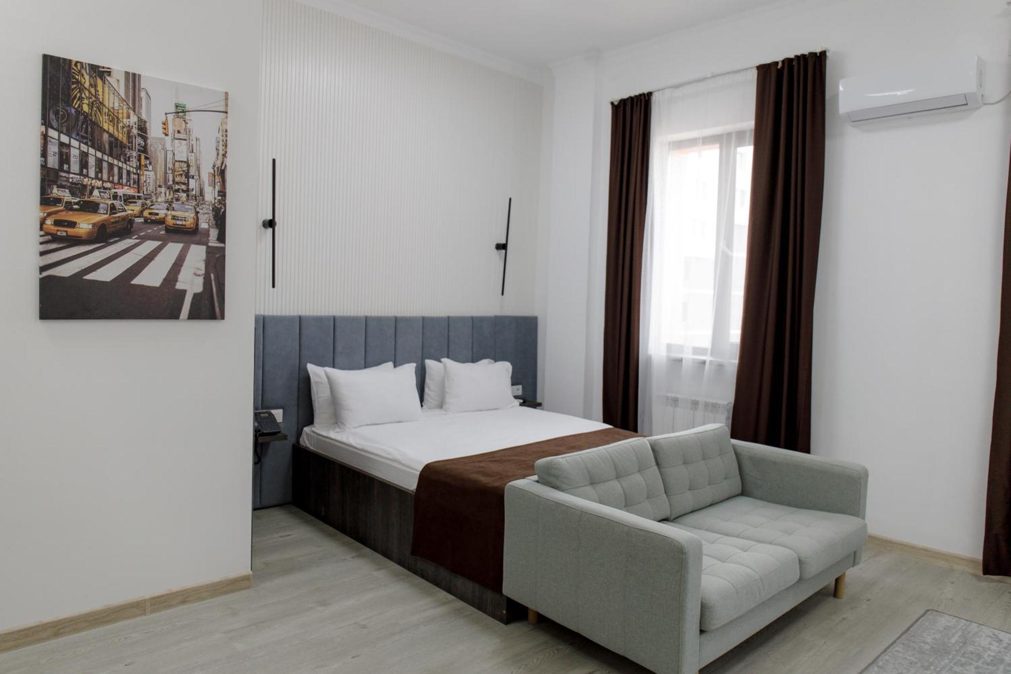 Infinity Plaza Block 1 Otel Atyraū Dış mekan fotoğraf