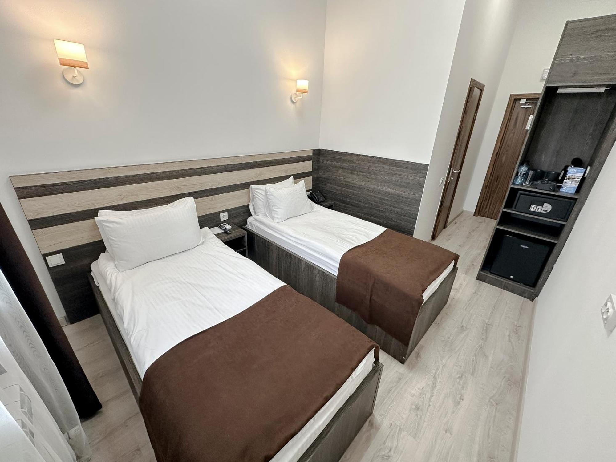 Infinity Plaza Block 1 Otel Atyraū Dış mekan fotoğraf