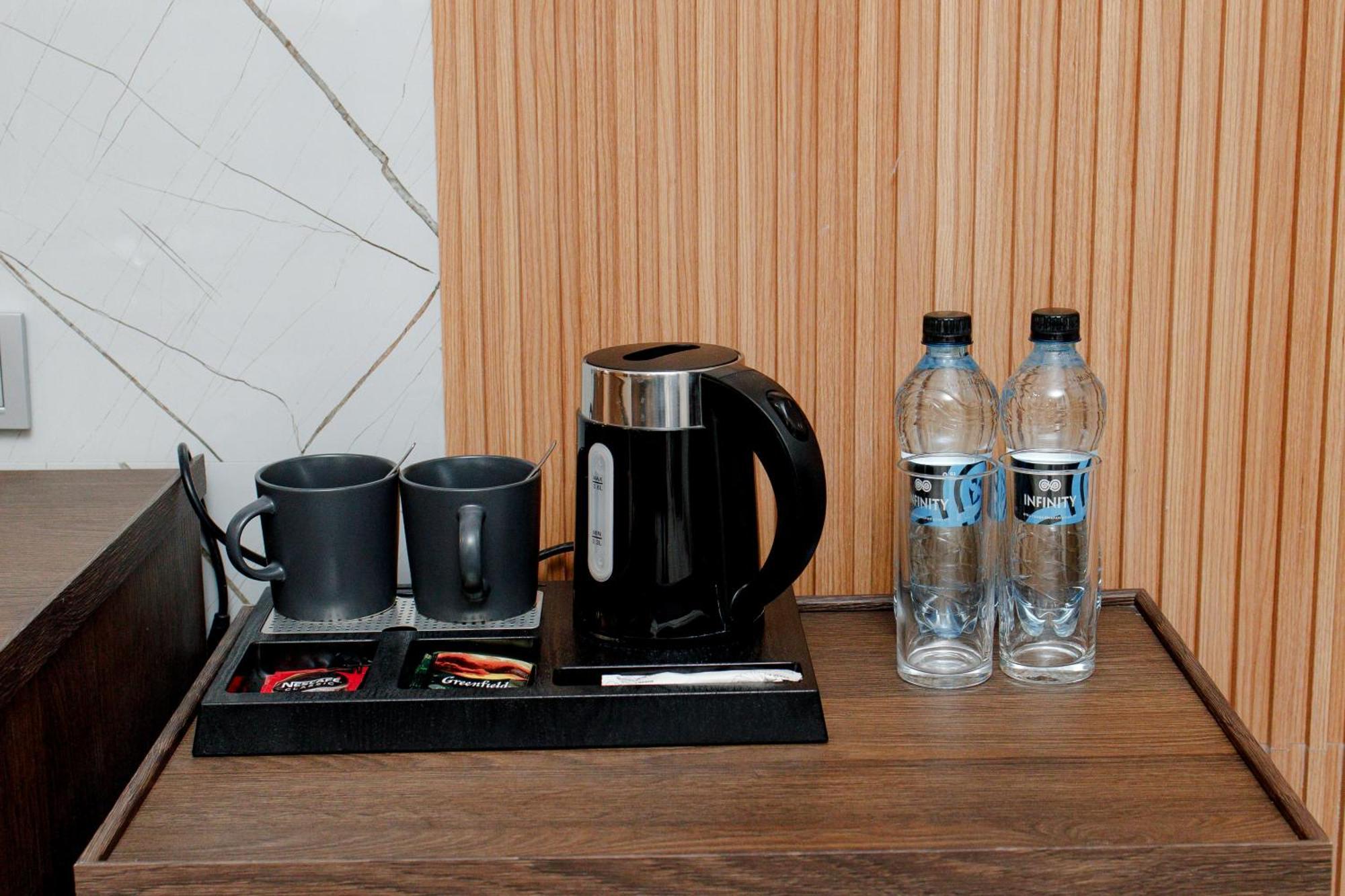 Infinity Plaza Block 1 Otel Atyraū Dış mekan fotoğraf
