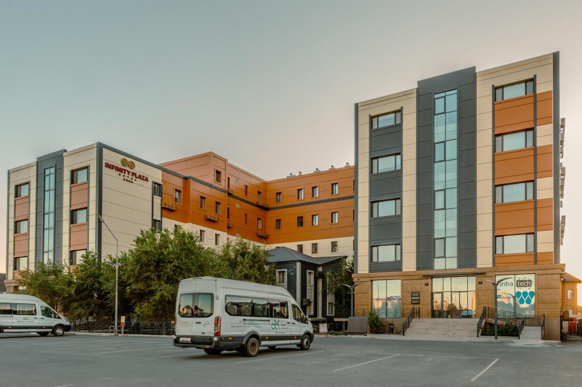 Infinity Plaza Block 1 Otel Atyraū Dış mekan fotoğraf