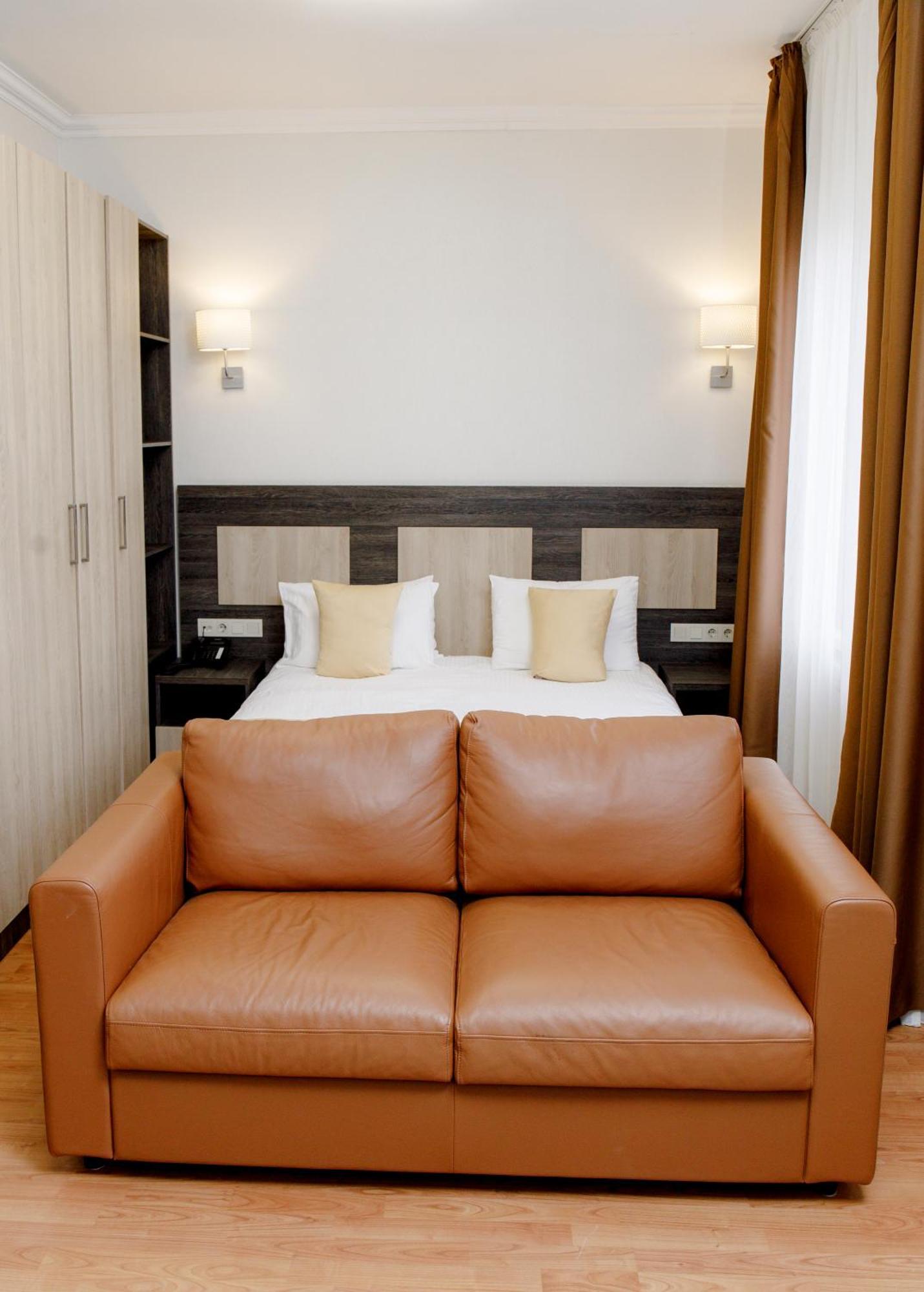 Infinity Plaza Block 1 Otel Atyraū Dış mekan fotoğraf